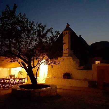 Borgo Trulli 1789 Bed & Breakfast Остуни Екстериор снимка