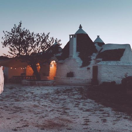 Borgo Trulli 1789 Bed & Breakfast Остуни Екстериор снимка