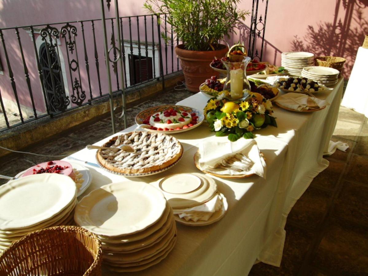 Borgo Trulli 1789 Bed & Breakfast Остуни Екстериор снимка