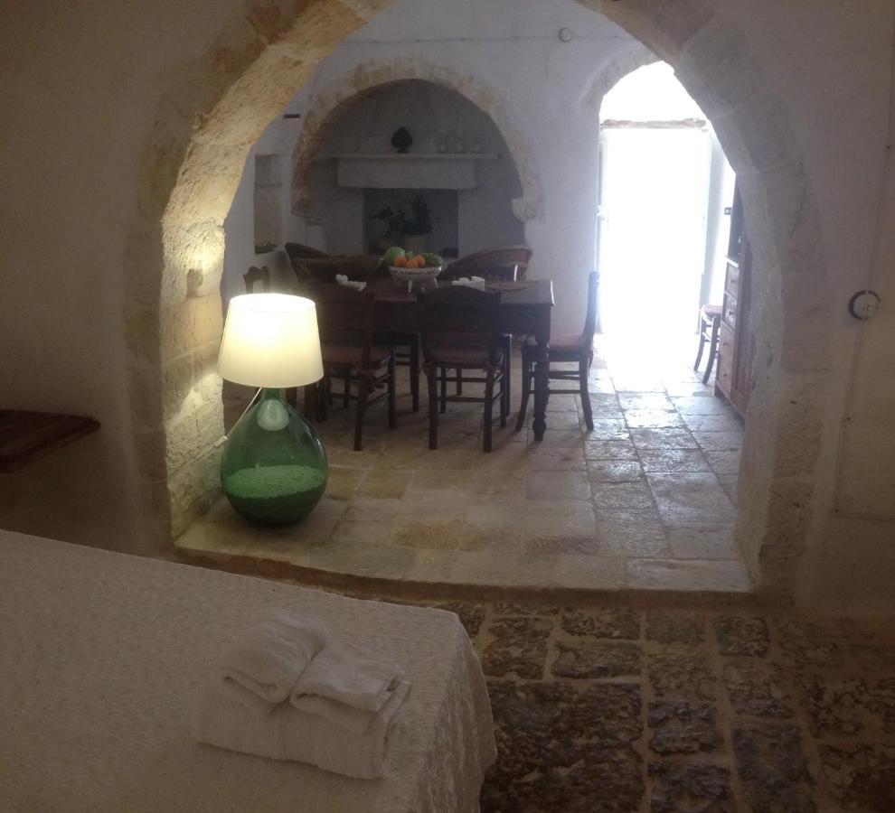 Borgo Trulli 1789 Bed & Breakfast Остуни Екстериор снимка