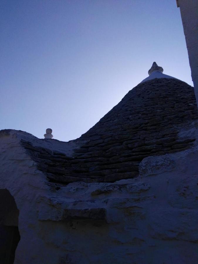 Borgo Trulli 1789 Bed & Breakfast Остуни Екстериор снимка
