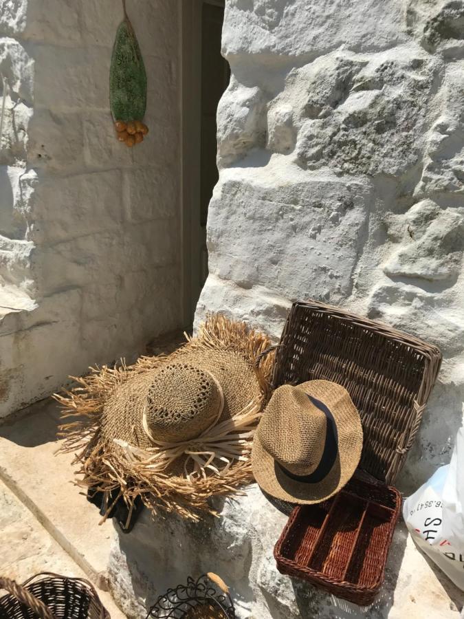 Borgo Trulli 1789 Bed & Breakfast Остуни Екстериор снимка